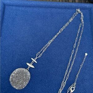 Silver Tone Oval  paper clip Chain
Clear Rhinestone Pendant Necklace